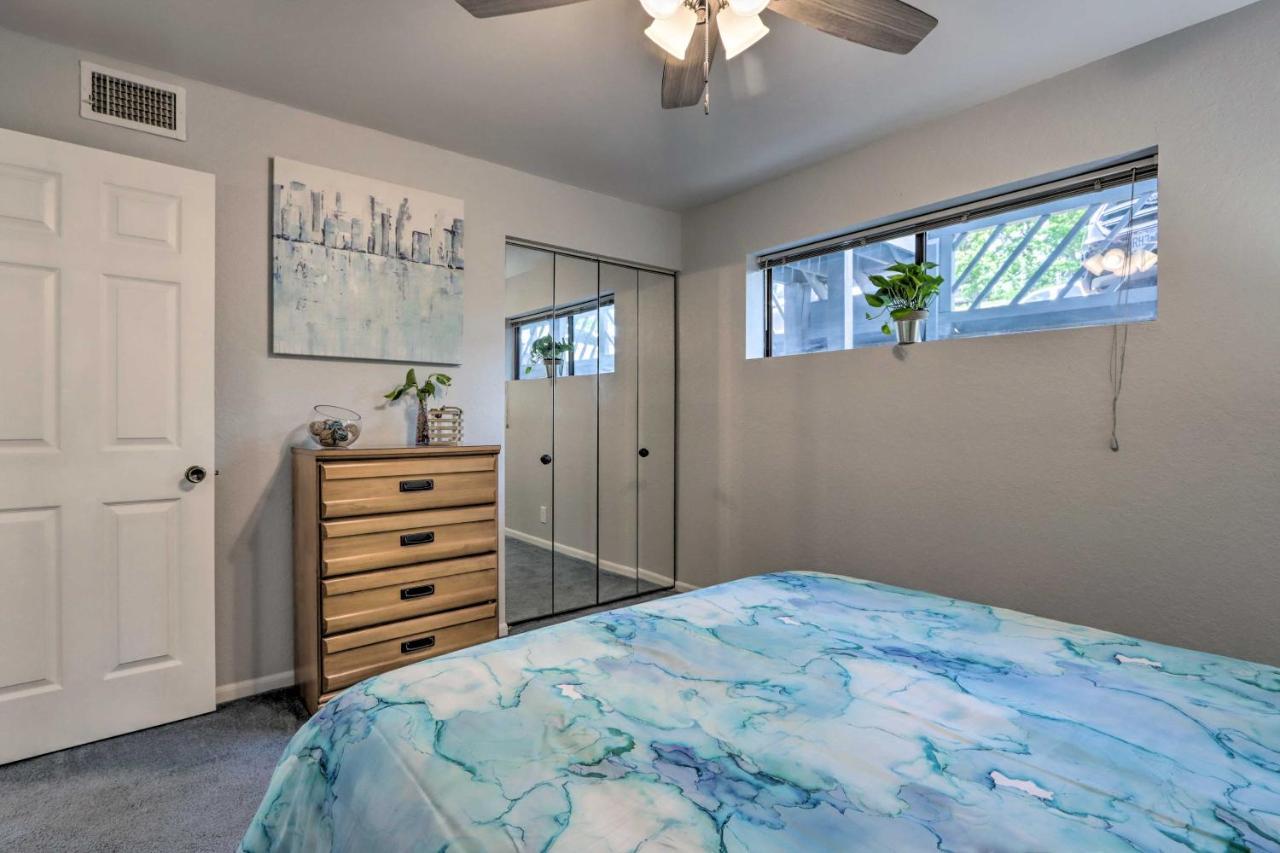 Osage Beach Condo With Pool Access And Lake Views エクステリア 写真